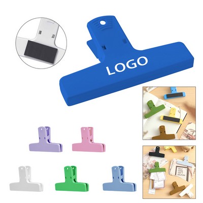 Clip (2.5" x 4" x 2.5")